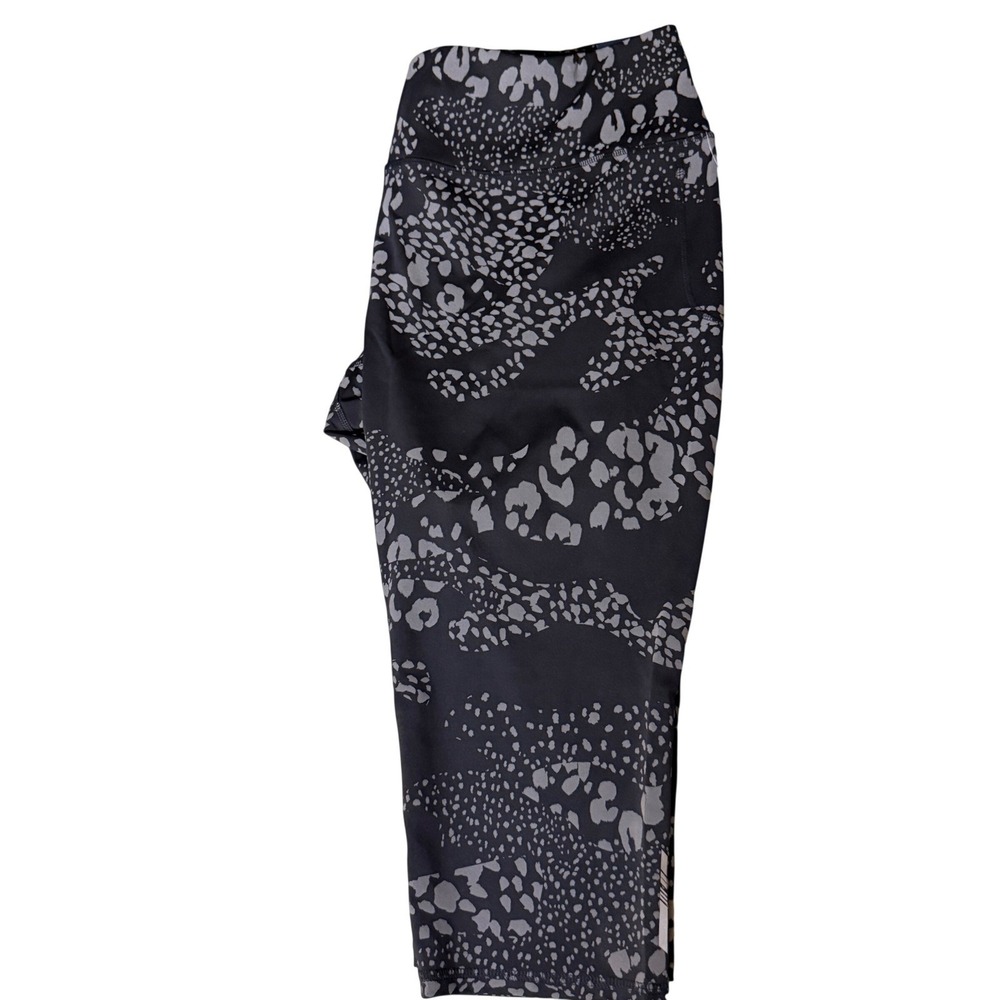 DSG Womens 2X Performance High Rise Capri Leggings Mixed print Reflective